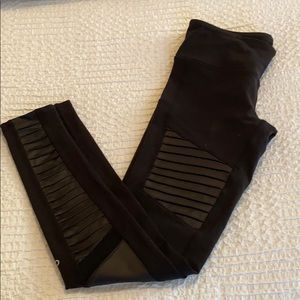 Alo Yoga Leggings